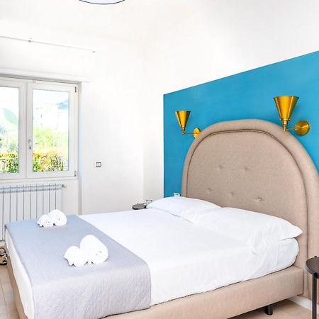 Mako Sorrento Suites Ngoại thất bức ảnh